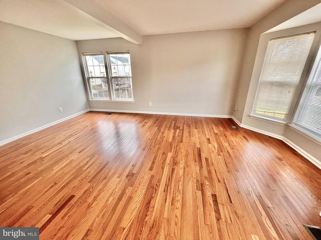 7000 ROGUE FOREST LN