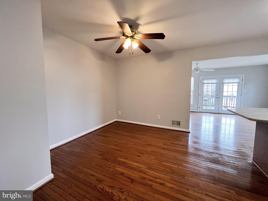 7000 ROGUE FOREST LN