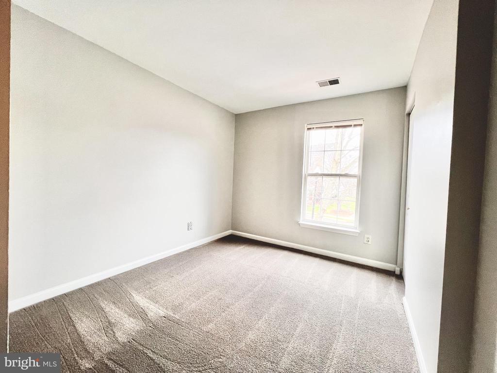 7000 ROGUE FOREST LN