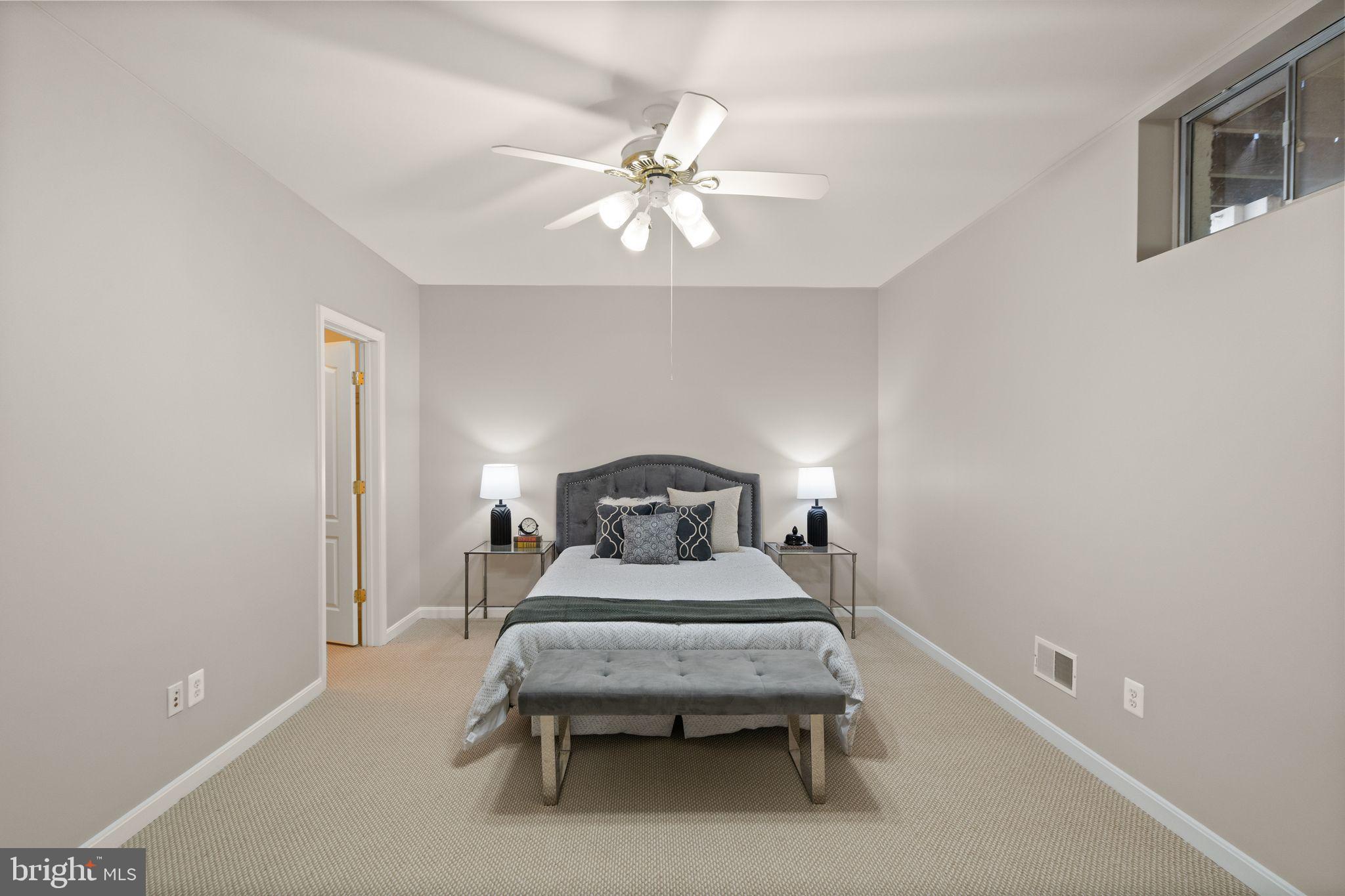 5778 Coachview Ct