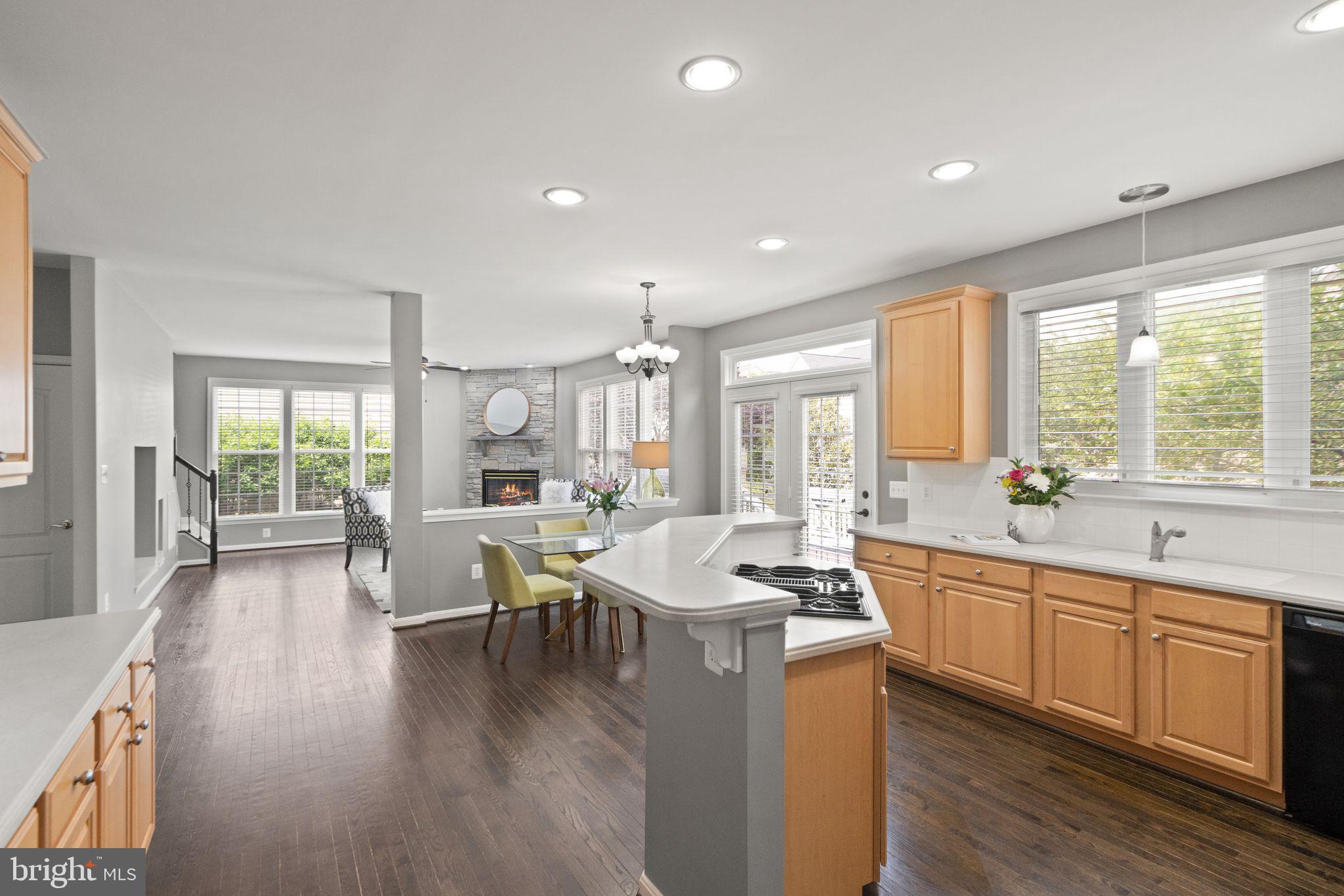 5778 Coachview Ct