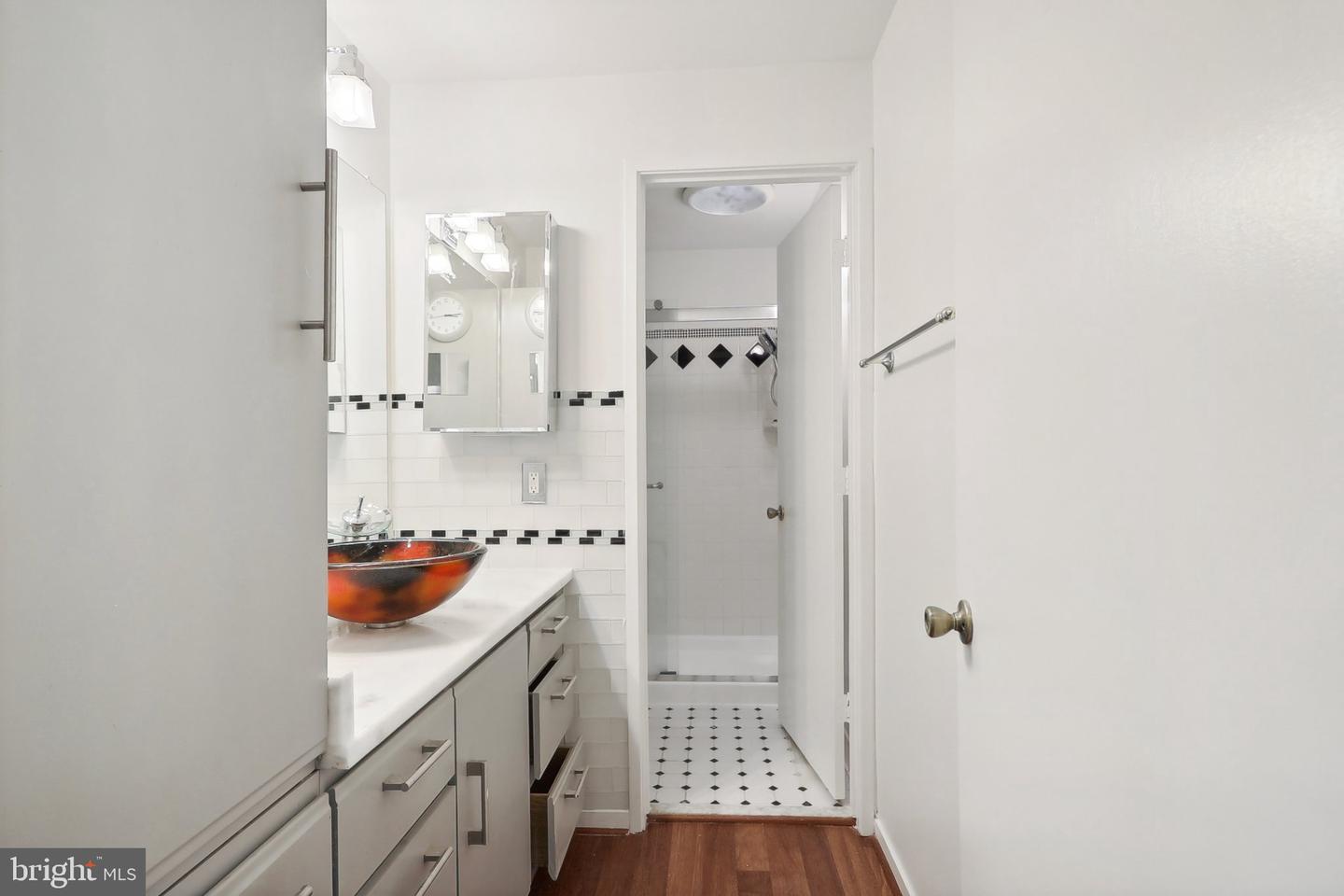 6114 Occoquan Forest Dr