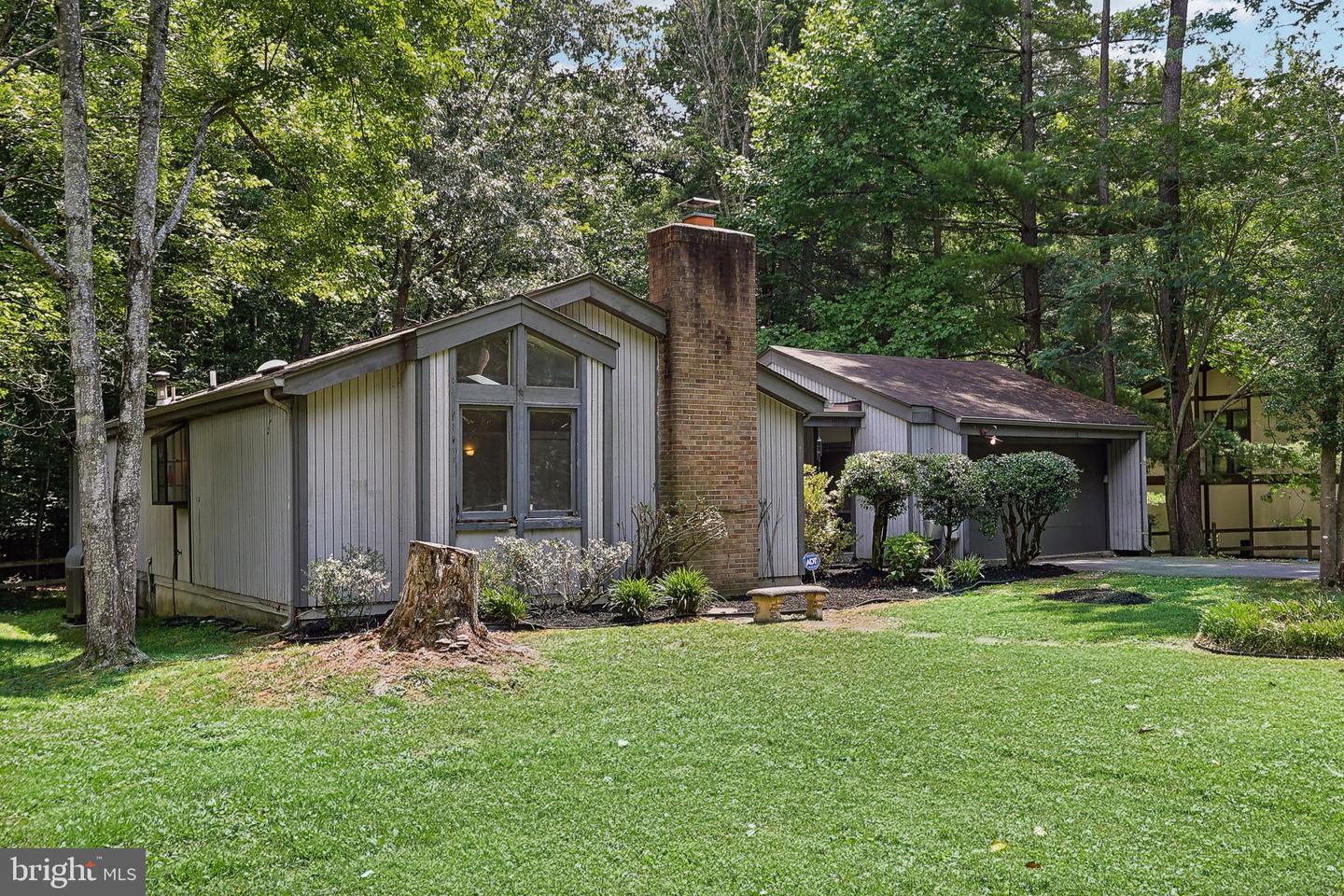 6114 Occoquan Forest Dr