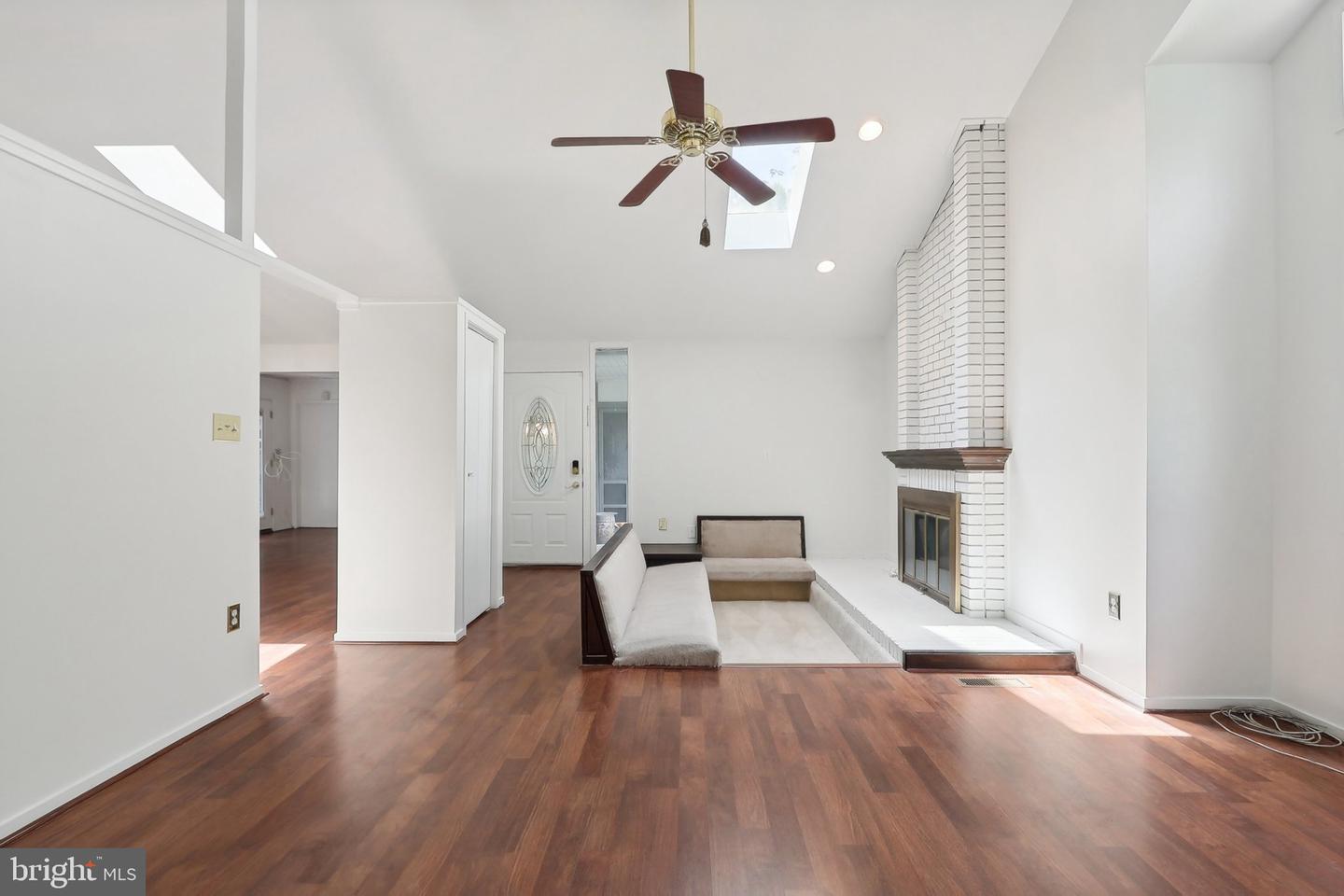 6114 Occoquan Forest Dr