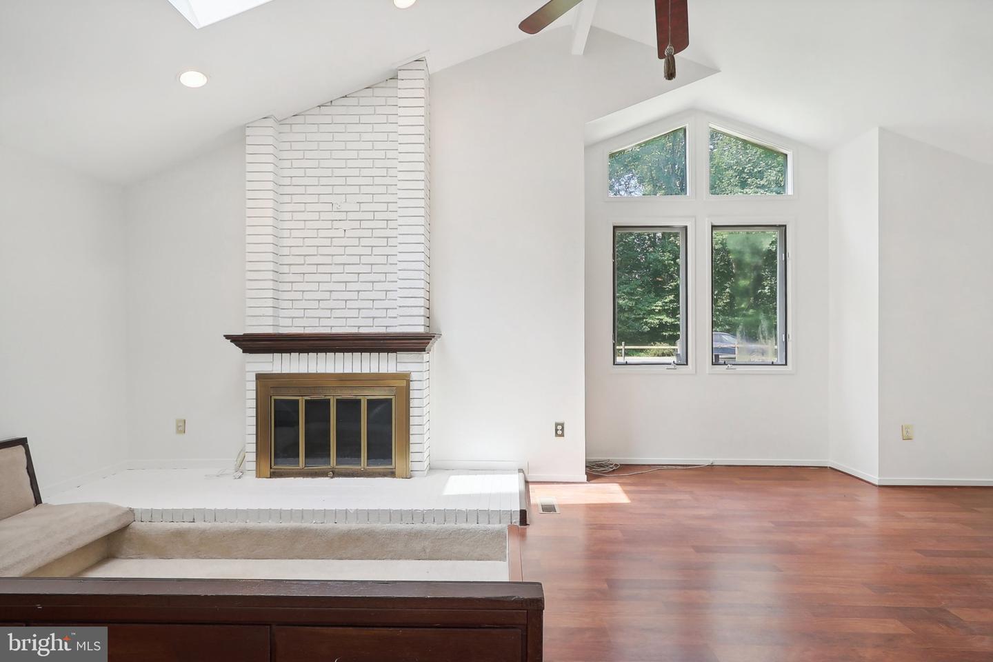 6114 Occoquan Forest Dr