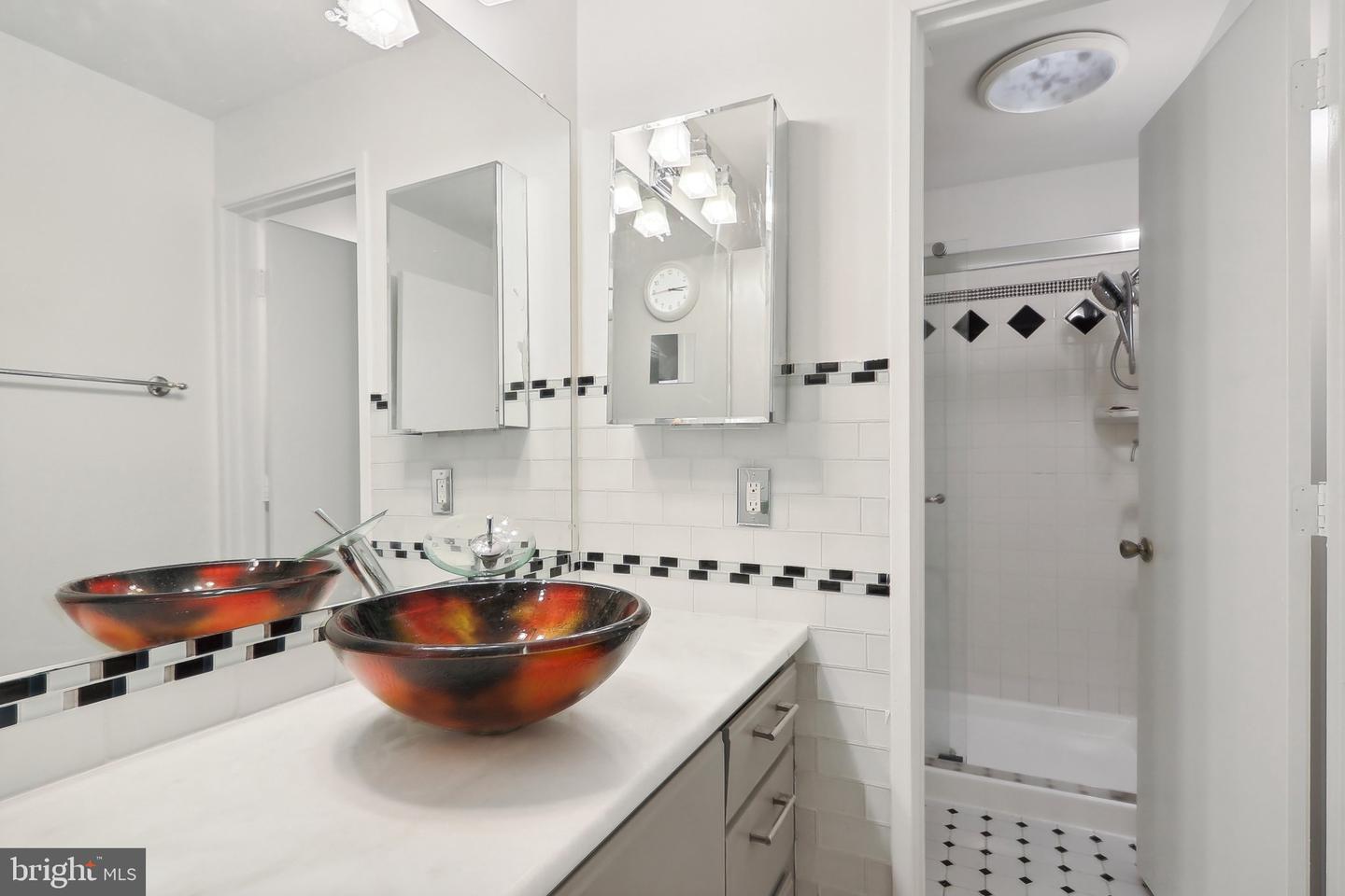 6114 Occoquan Forest Dr