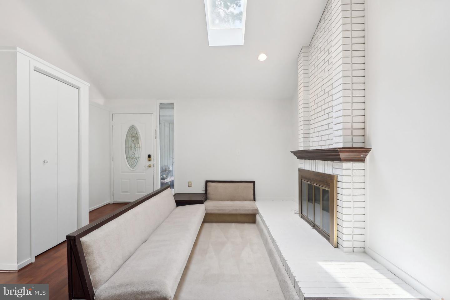 6114 Occoquan Forest Dr