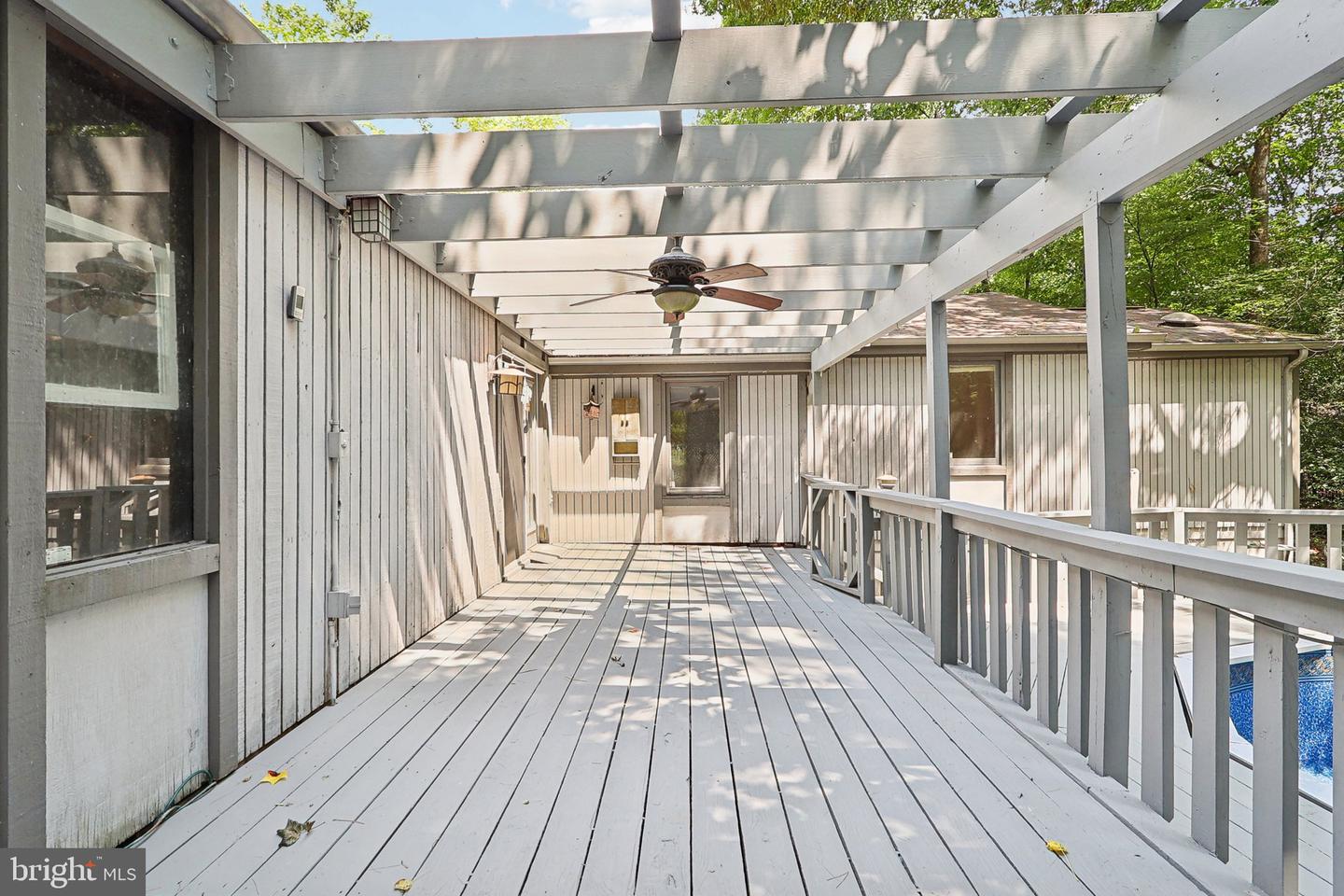 6114 Occoquan Forest Dr