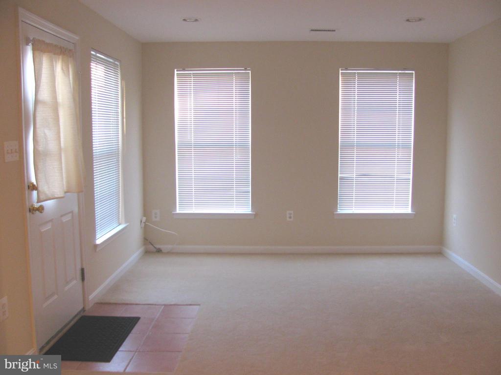 6965 MANAHOAC PL