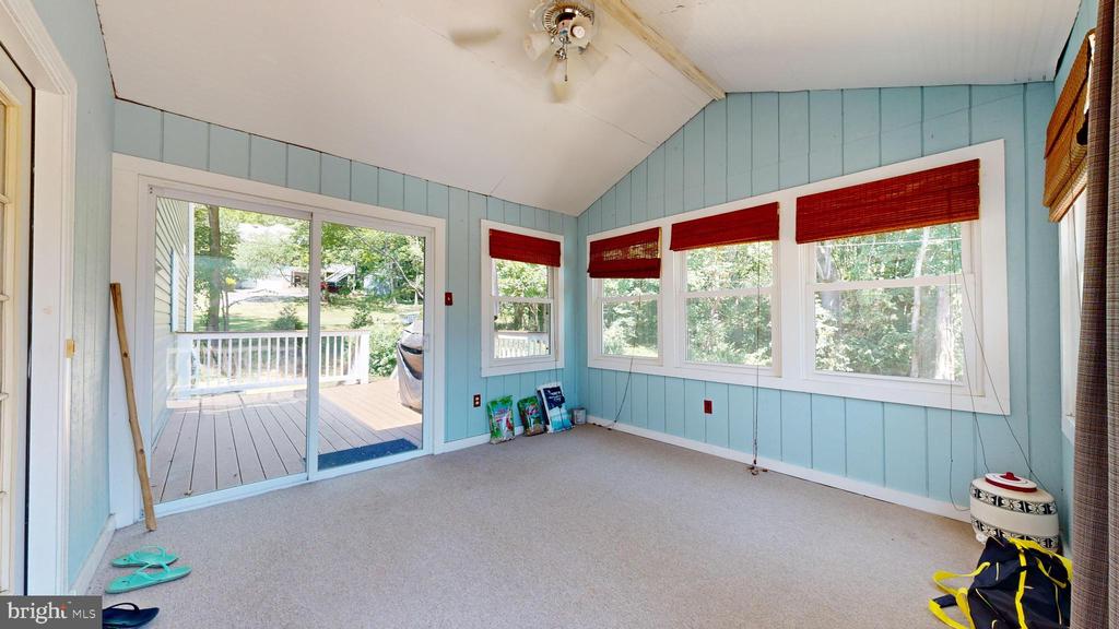 15026 Rolling Ridge Rd
