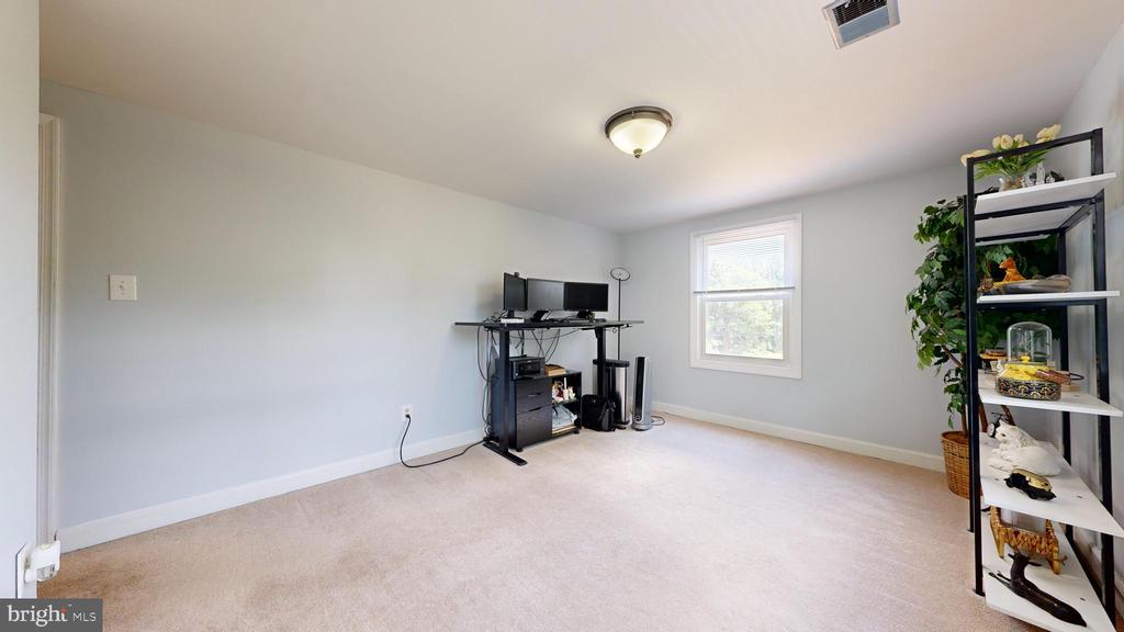 15026 Rolling Ridge Rd