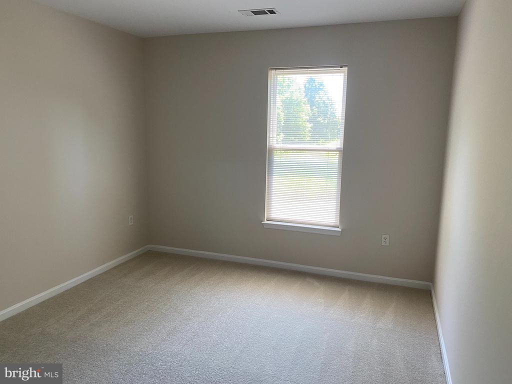 1641 LADUE CT #108