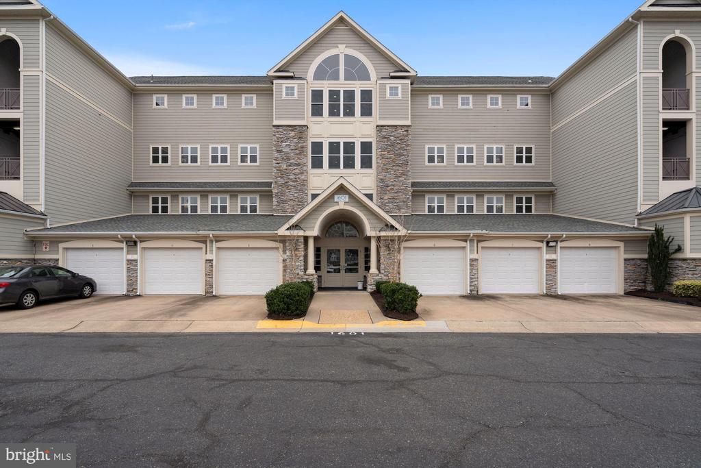 1641 LADUE CT #108