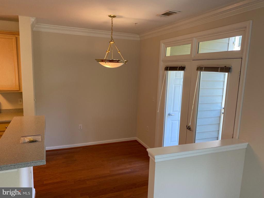 1641 LADUE CT #108
