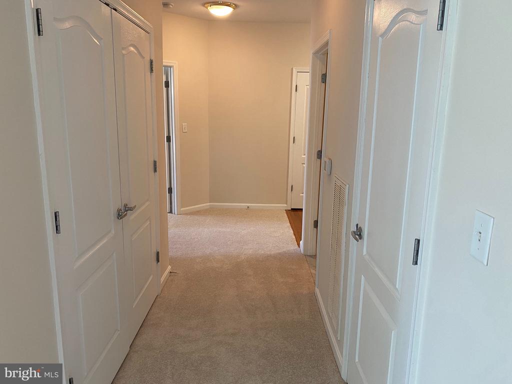 1641 LADUE CT #108