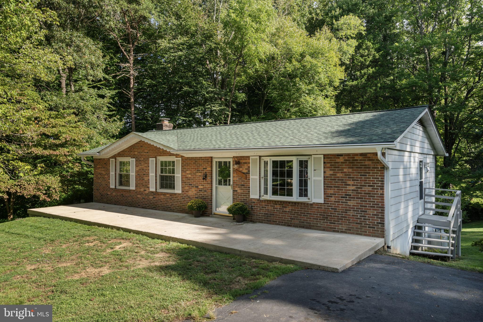 11813 Cornwell Dr