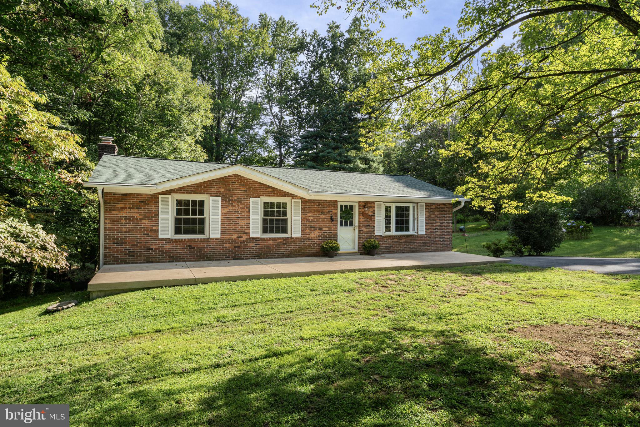11813 Cornwell Dr