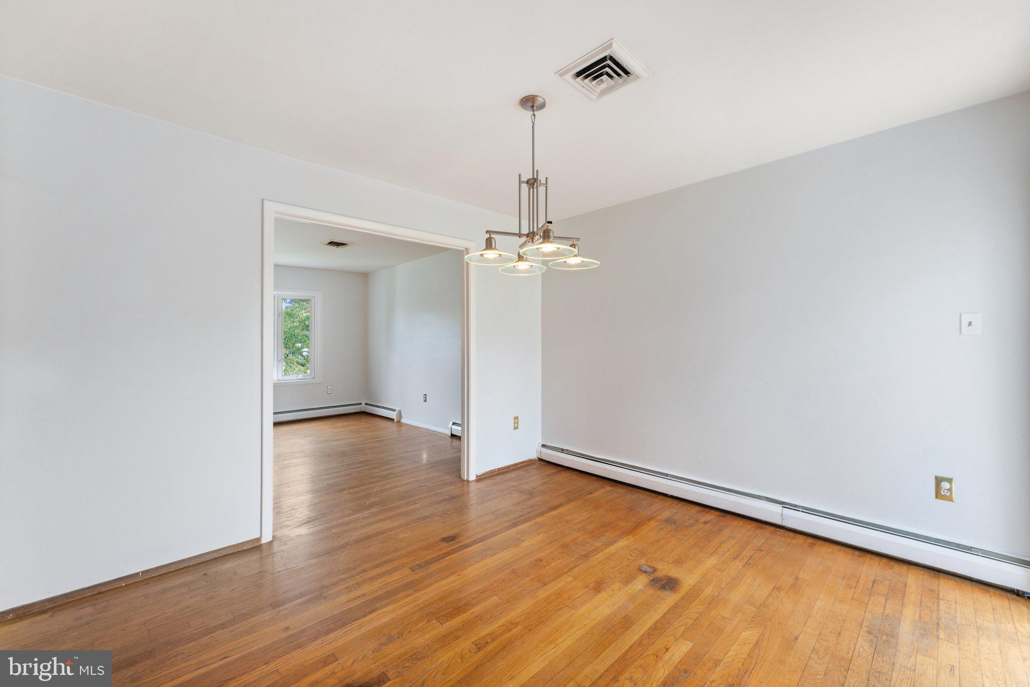 2013 Radford Dr