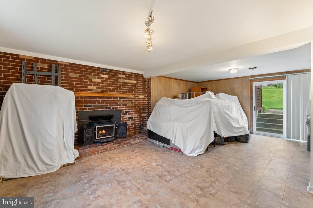 2013 Radford Dr