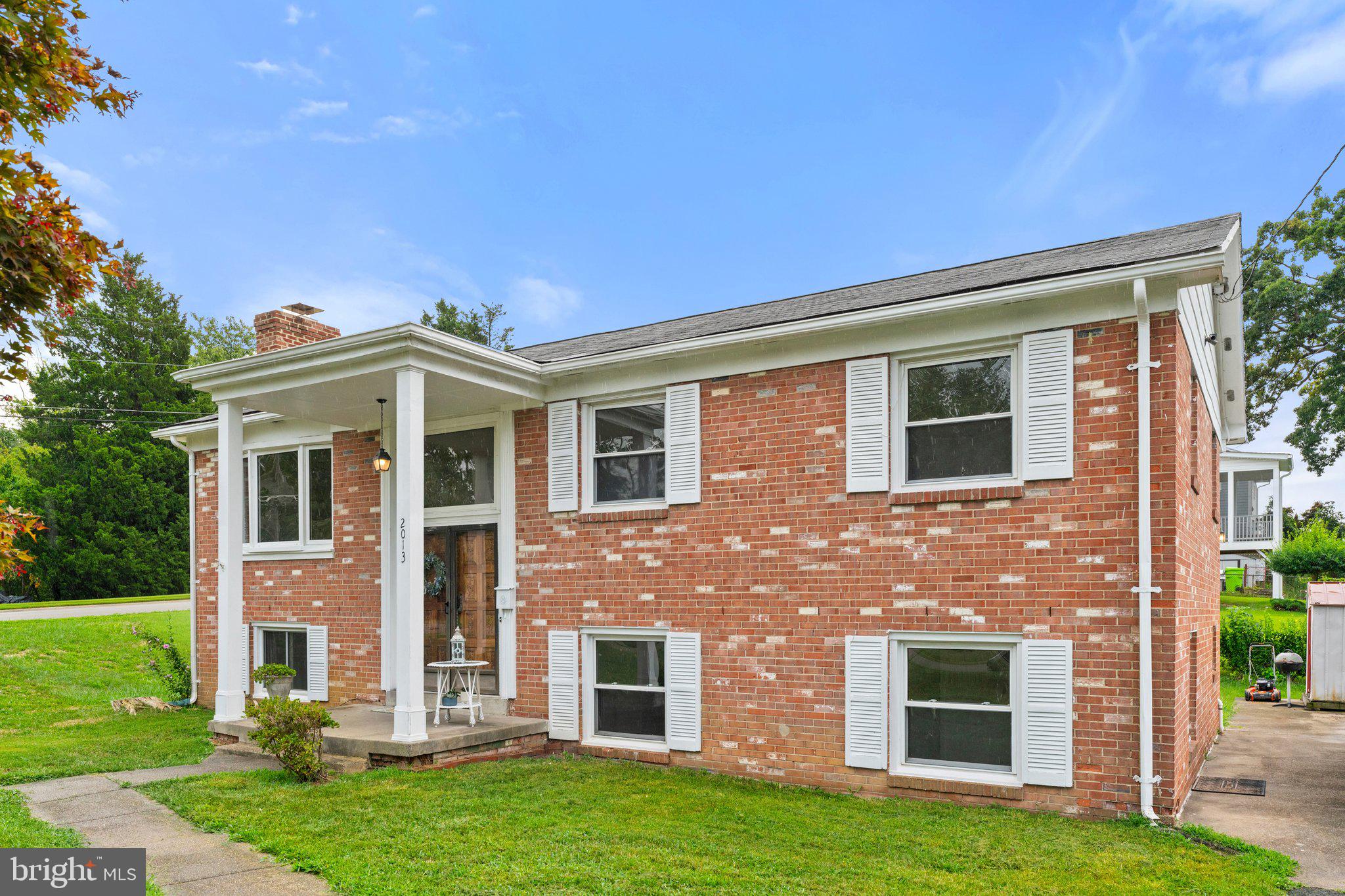 2013 Radford Dr