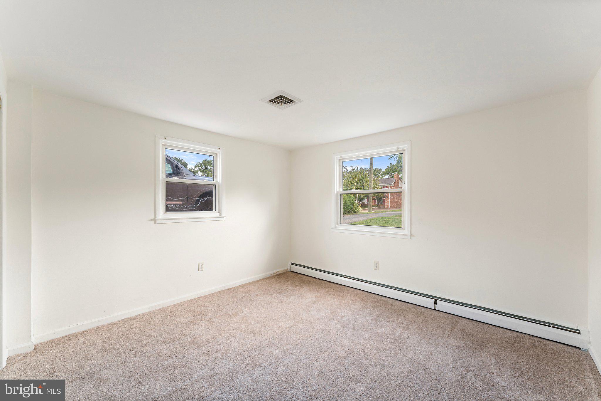 2013 Radford Dr
