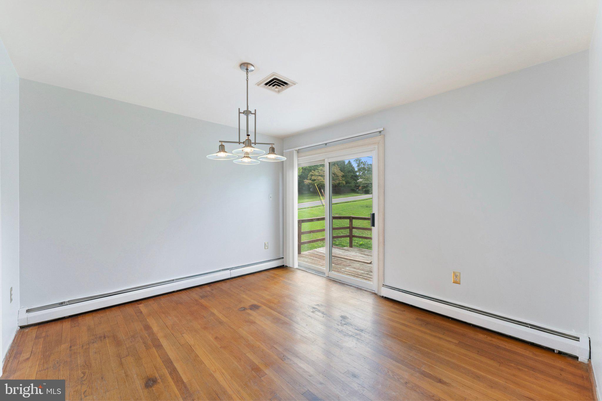 2013 Radford Dr