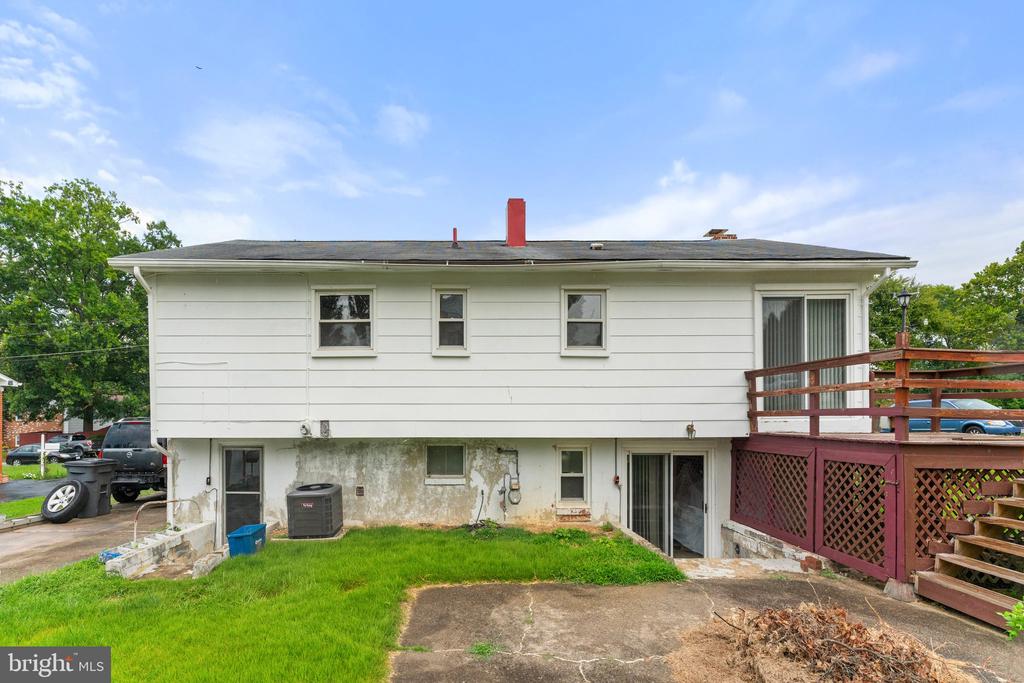 2013 Radford Dr