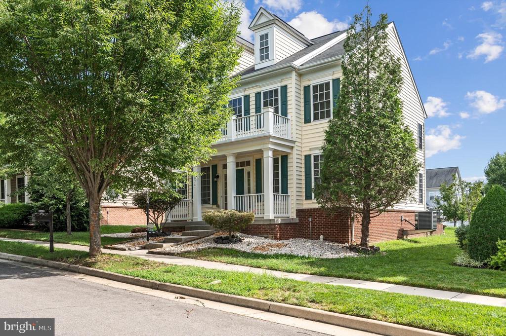 10741 JEB STUART CT
