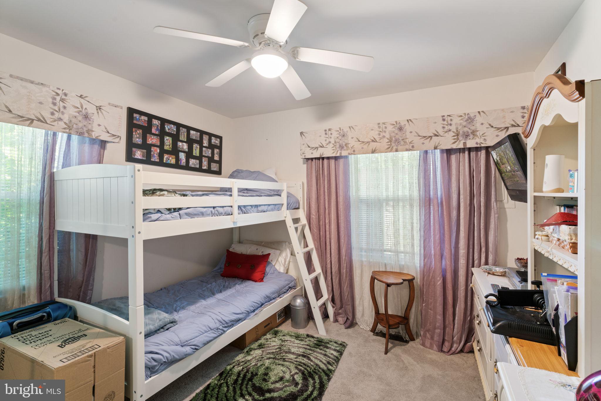 2402 Sagamore Ct