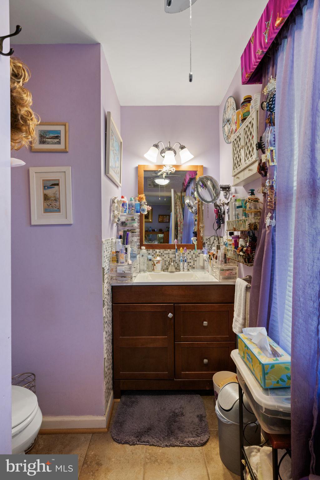 2402 Sagamore Ct