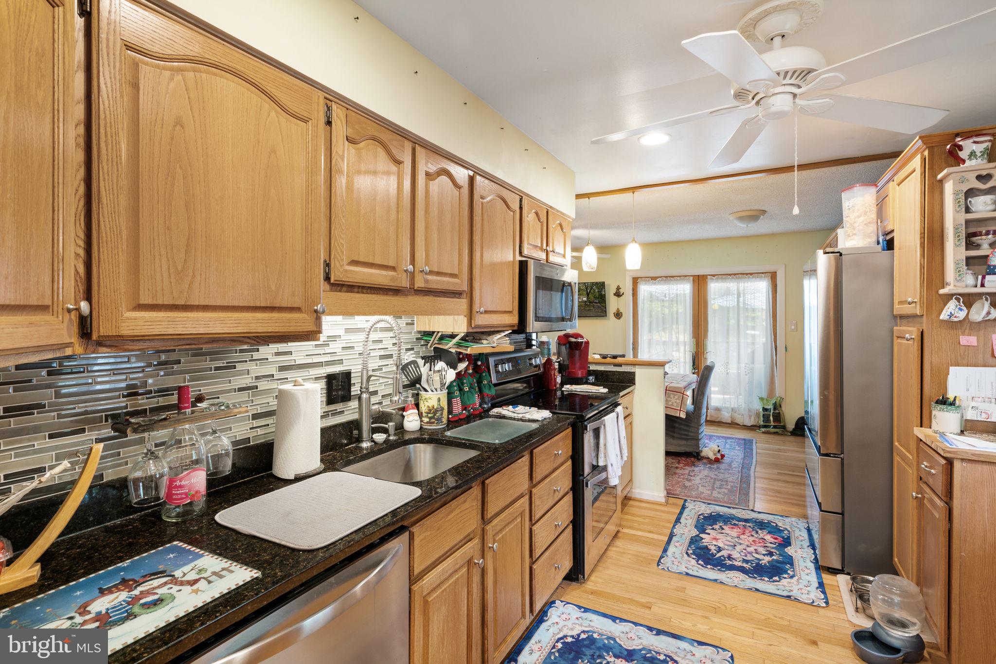 2402 Sagamore Ct