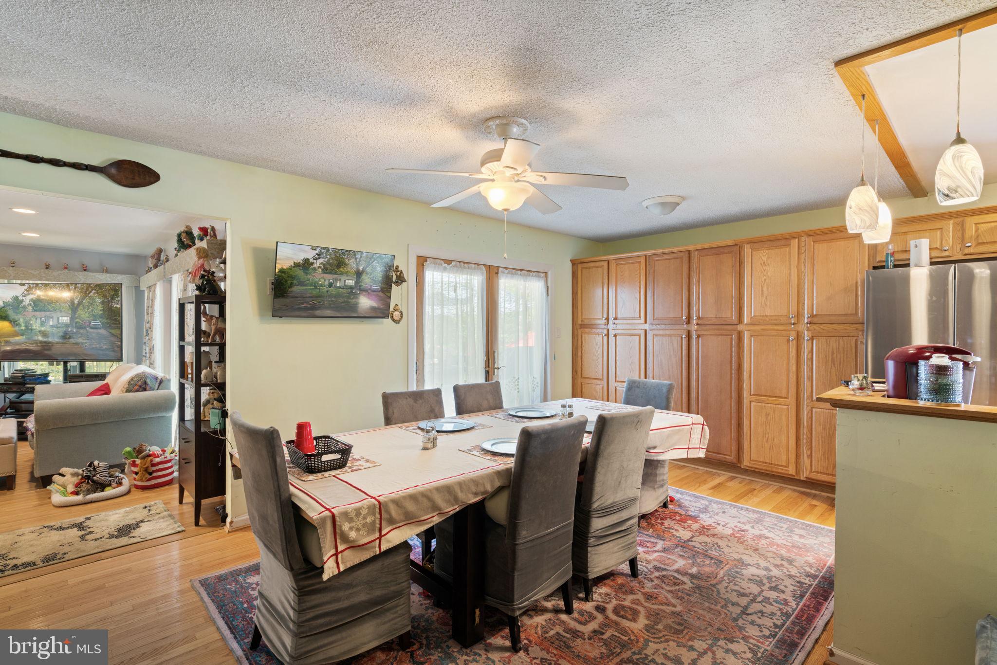 2402 Sagamore Ct