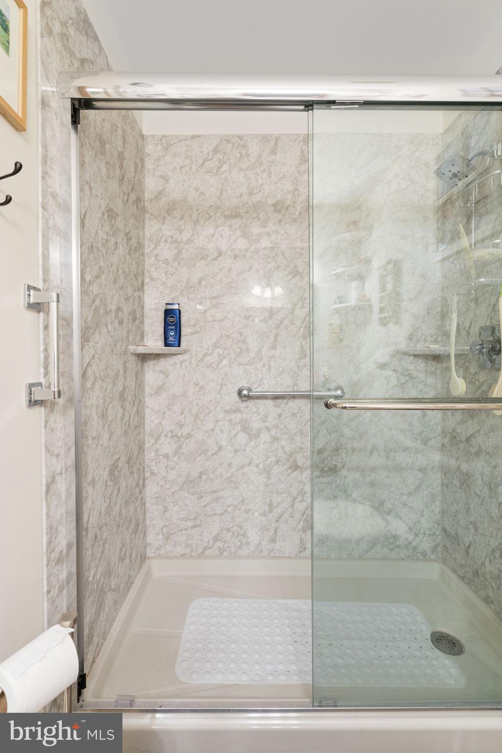 2402 Sagamore Ct