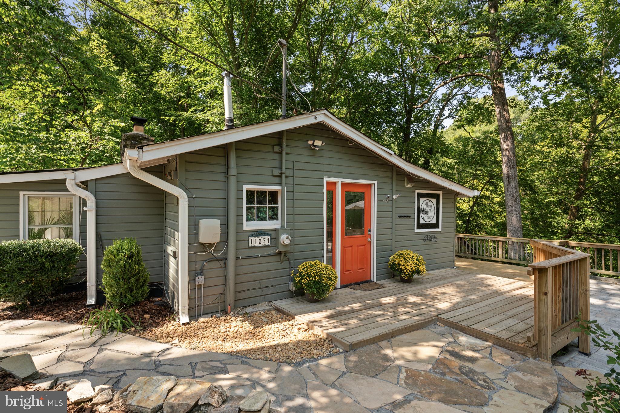 11571 Purse Dr