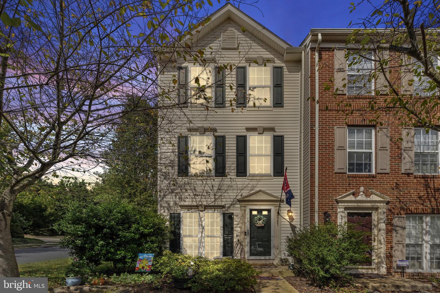 9751 Maitland Loop