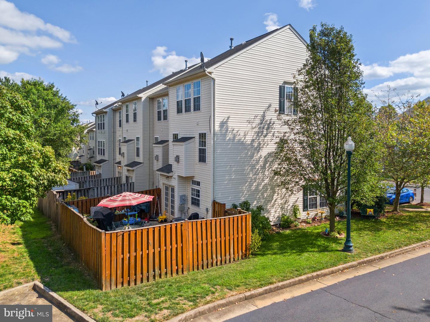 9751 Maitland Loop