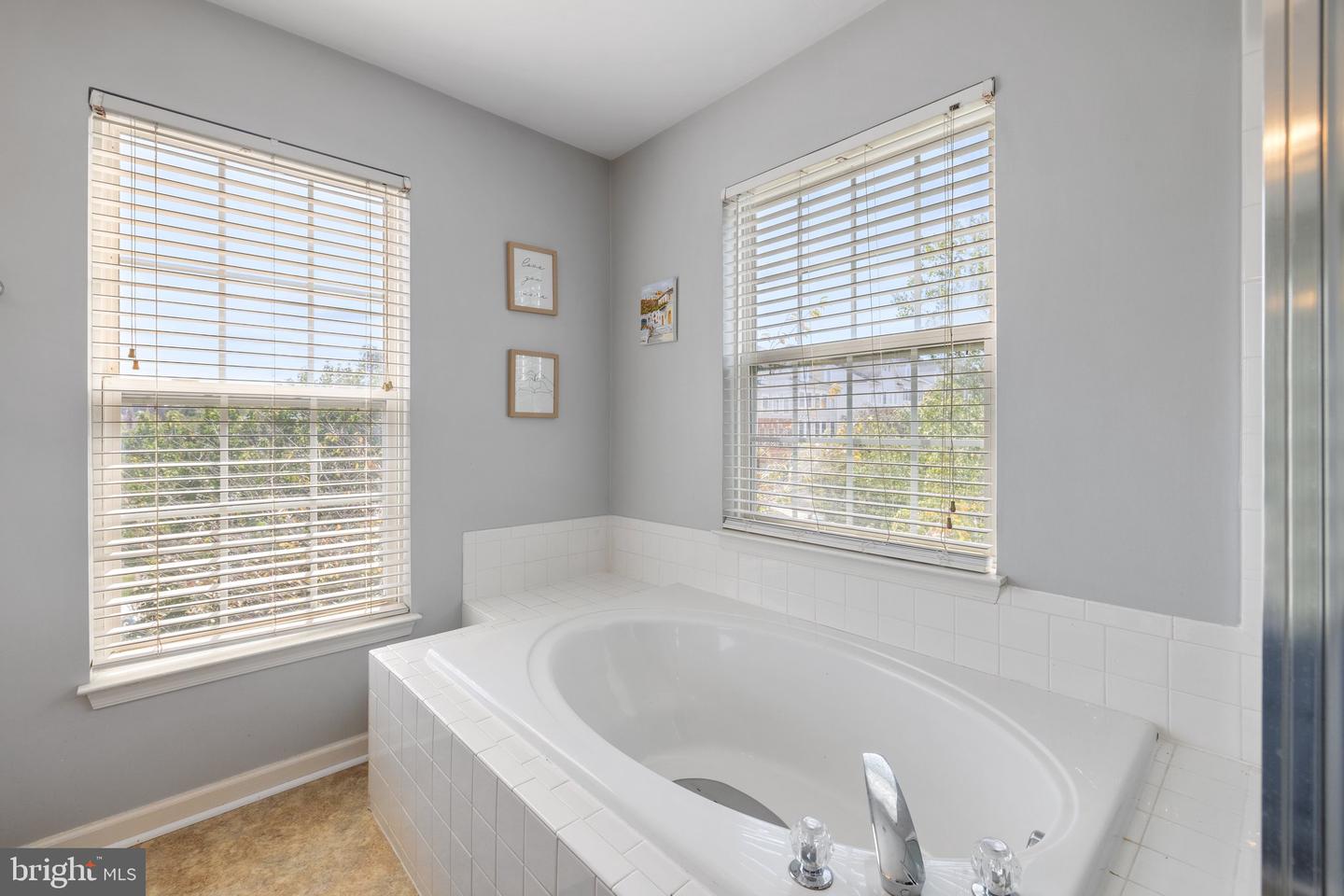 9751 Maitland Loop