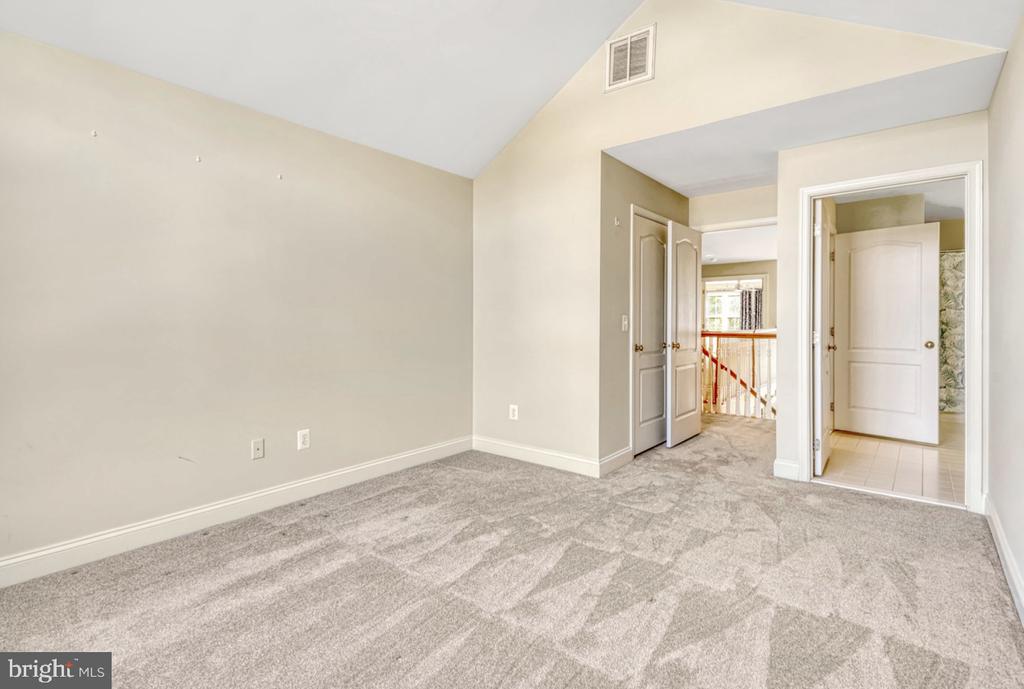 5755 AMELIA SPRINGS CIR