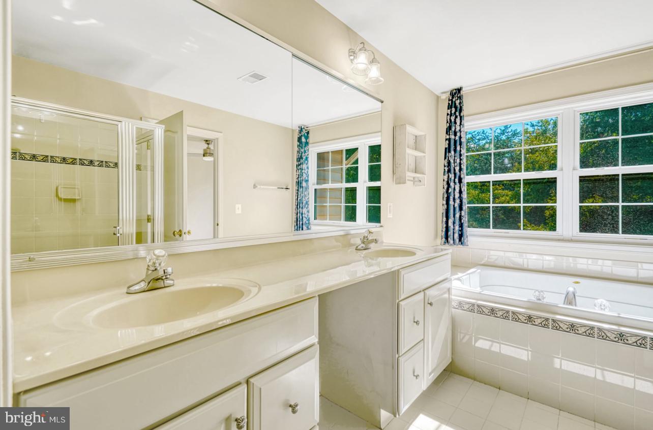 5755 AMELIA SPRINGS CIR