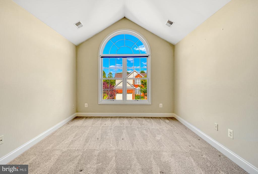 5755 AMELIA SPRINGS CIR