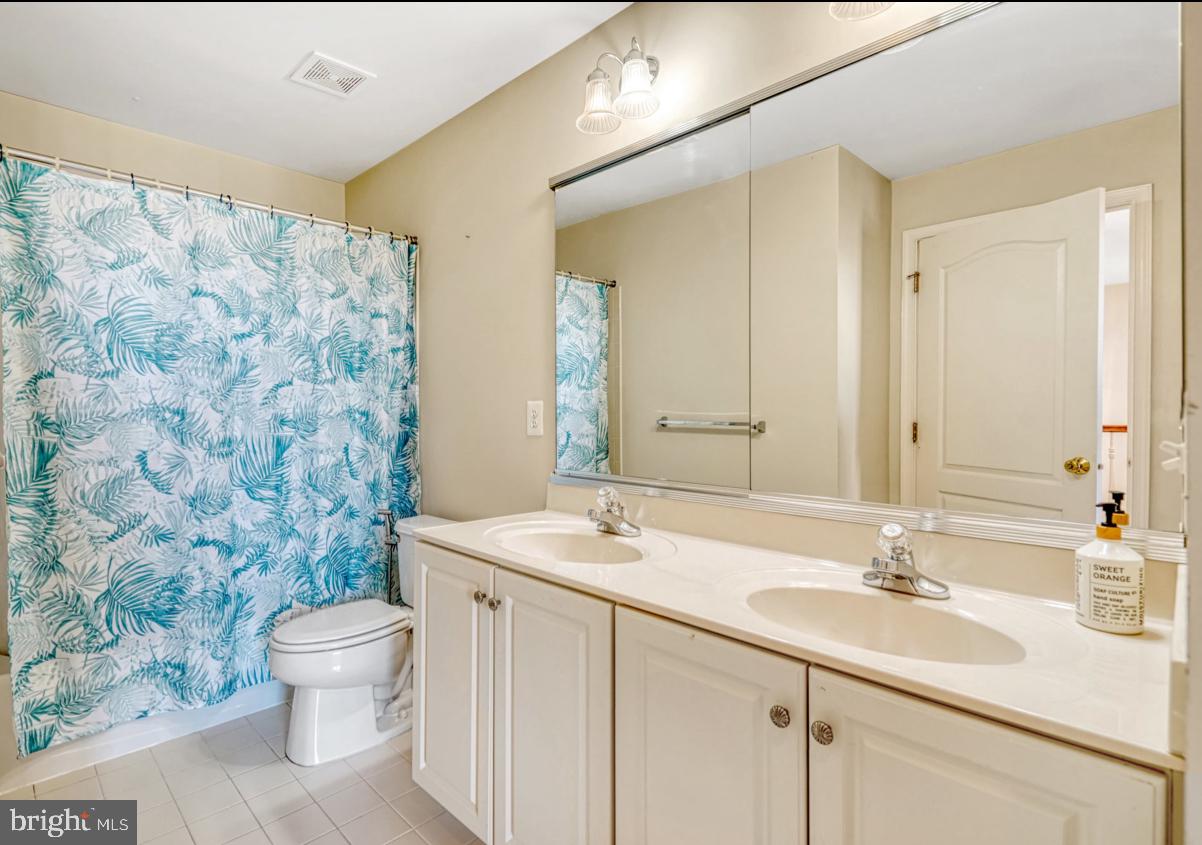 5755 AMELIA SPRINGS CIR