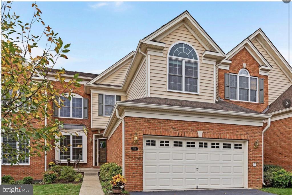 5755 AMELIA SPRINGS CIR
