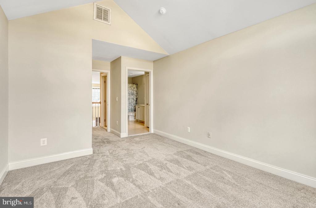 5755 AMELIA SPRINGS CIR
