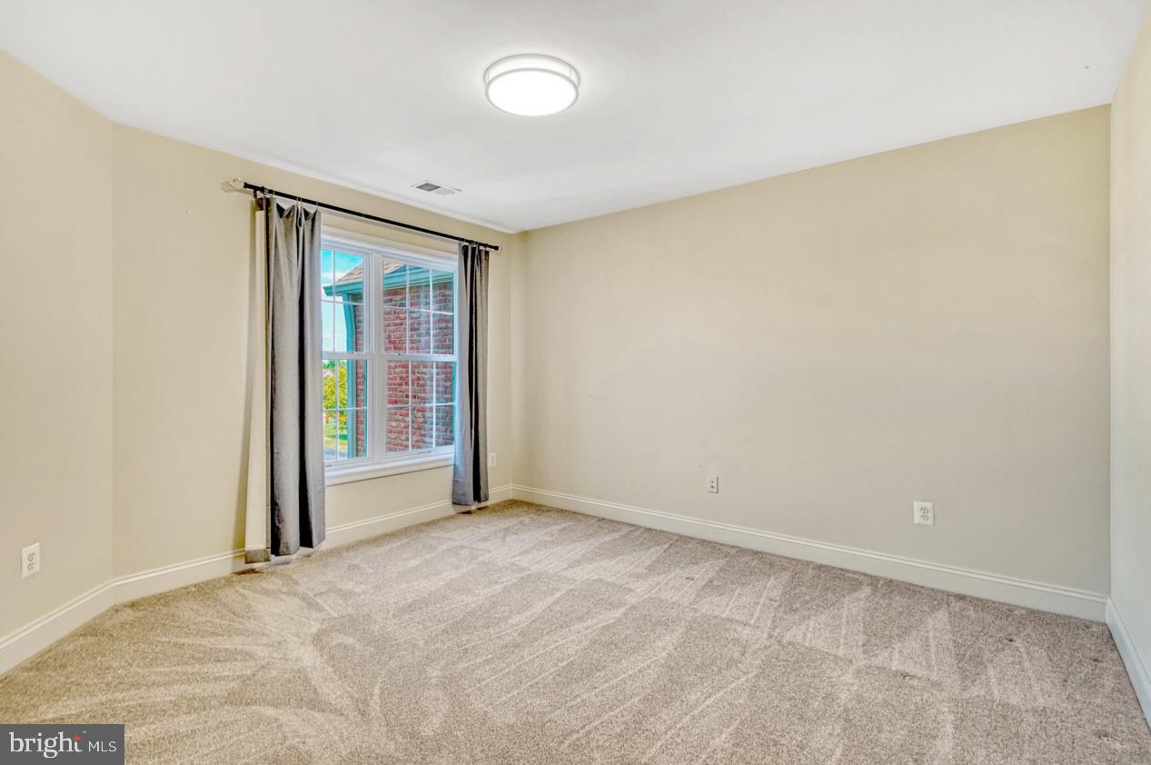 5755 AMELIA SPRINGS CIR