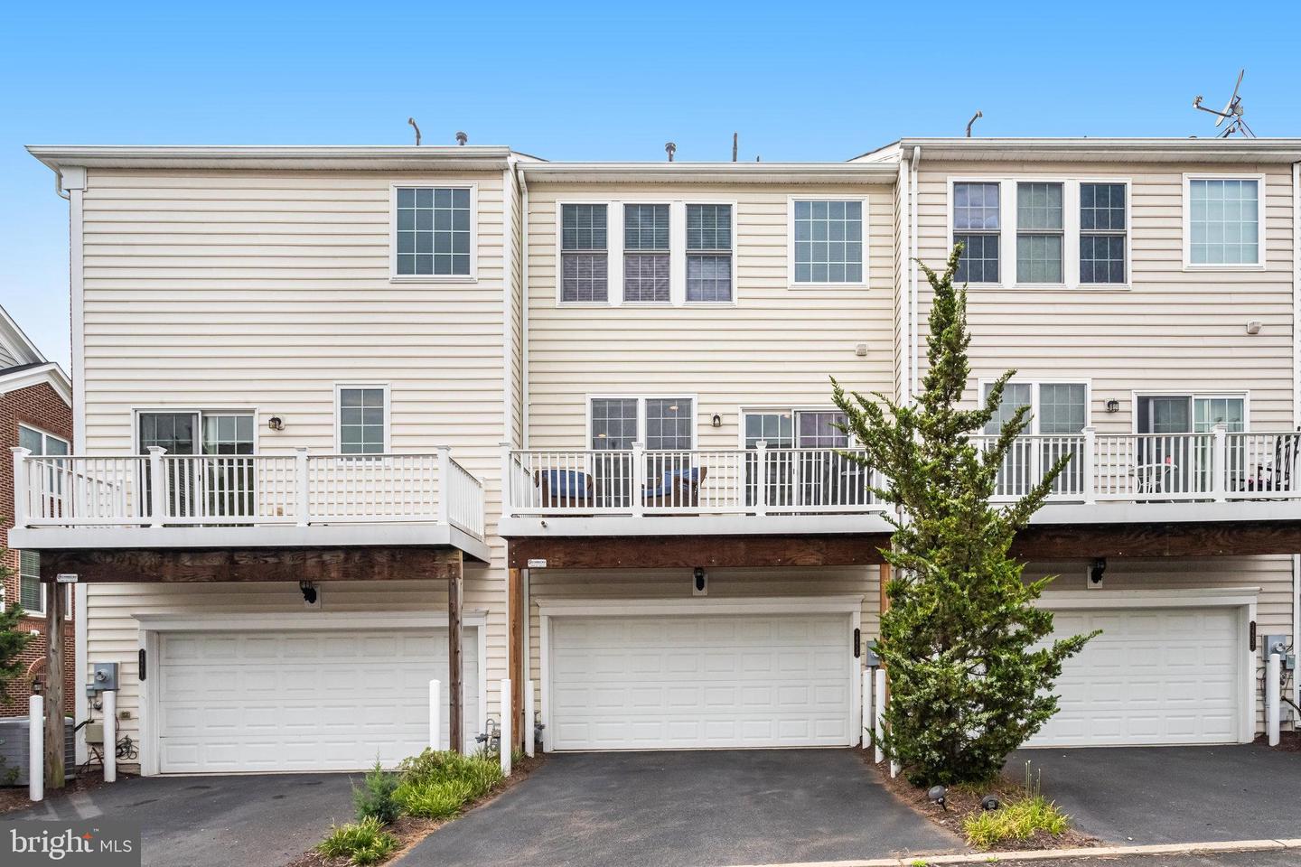 14859 POTOMAC BRANCH DR