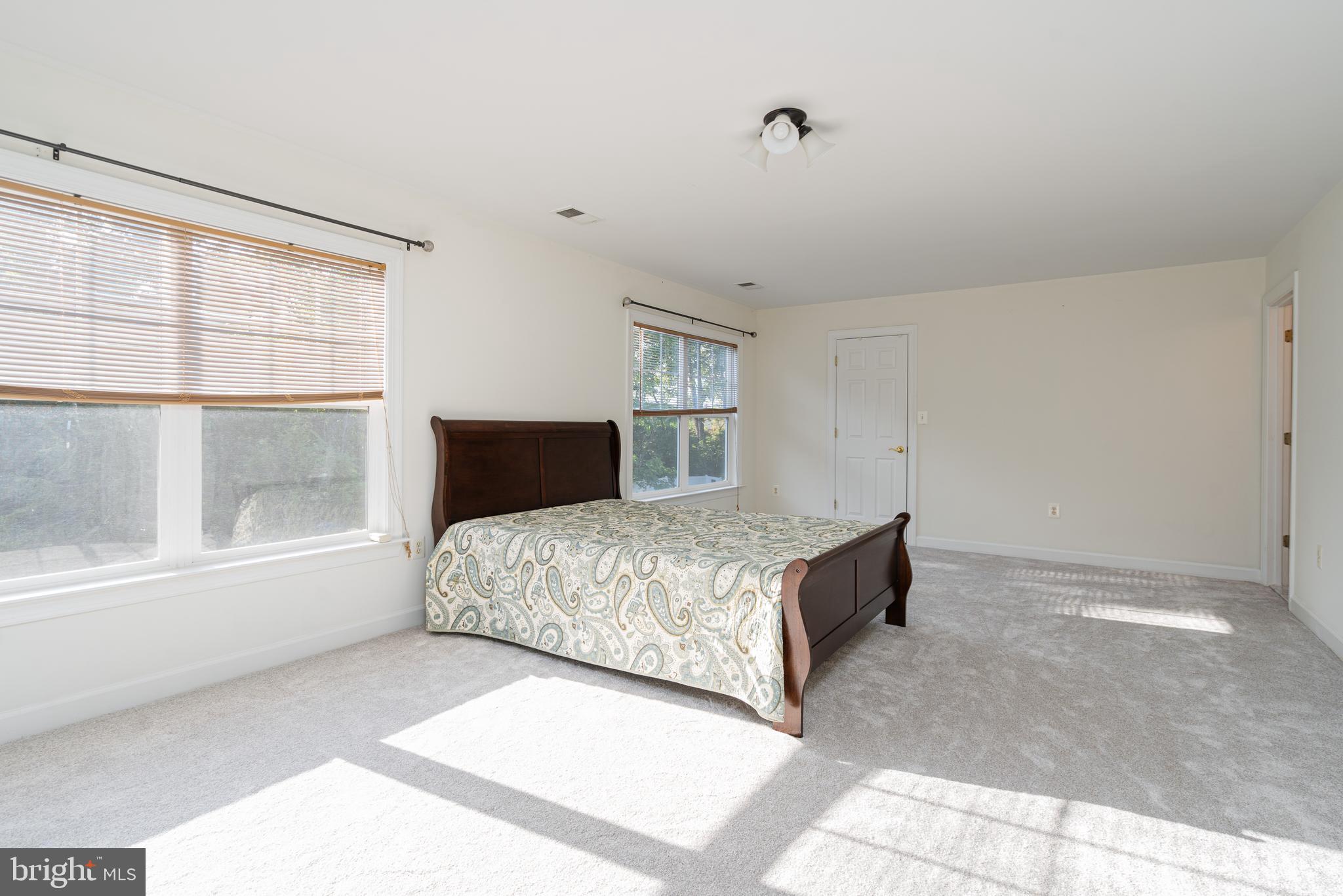 8243 Glade Bank Dr