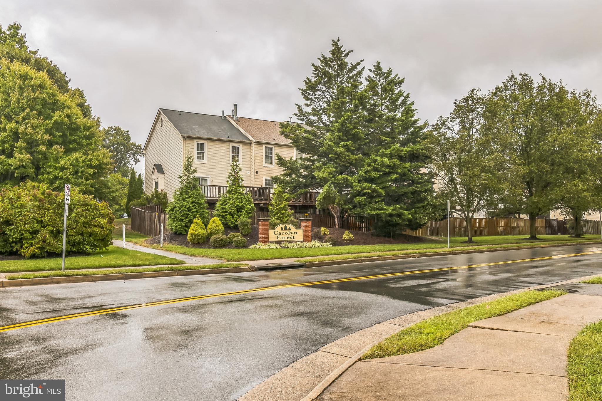 1761 ROCHELLE CT