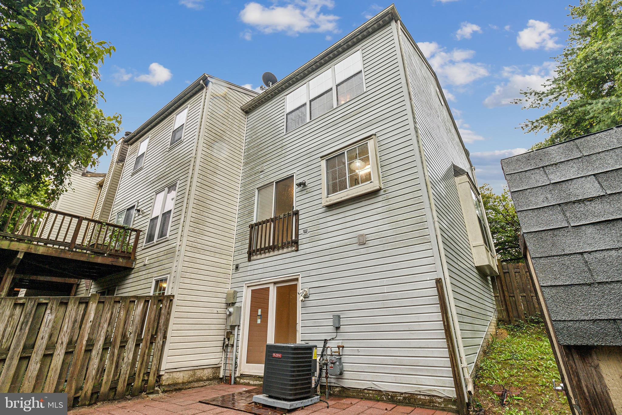 1761 ROCHELLE CT