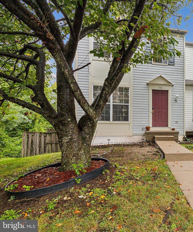 1761 ROCHELLE CT