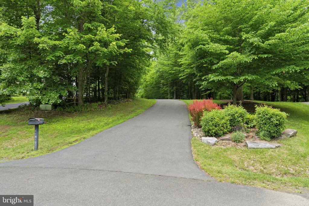 11910 Rocky Brooke Ct